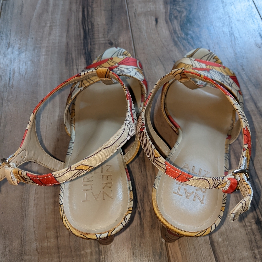 Naturalizer Finn Papaya Satin Sandals 8W - Picture 8 of 10